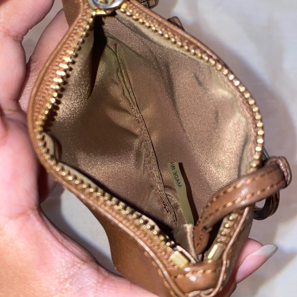 Tory Burch Key Wallet - Picture 3 of 3